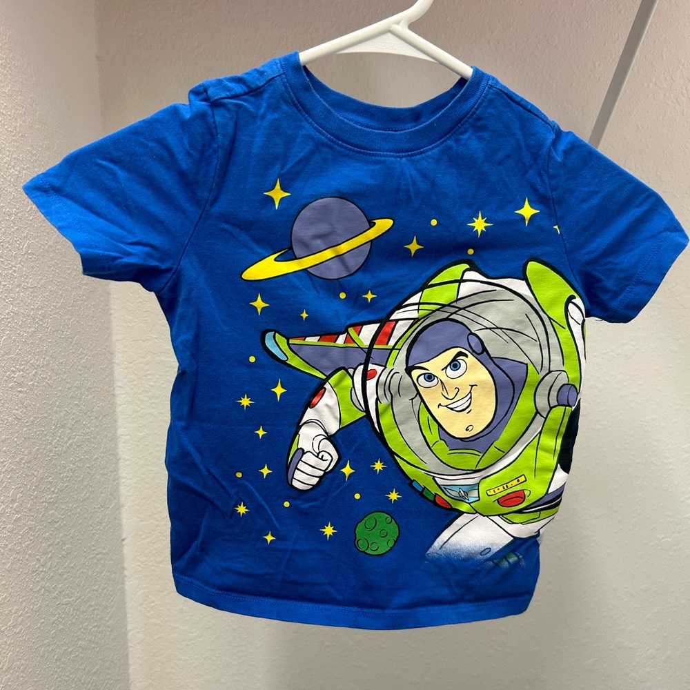 Old Navy and Disney Buzz Lightyear Collab tee!